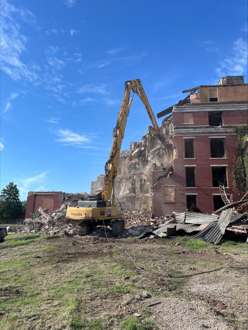 Professional demolition services in Yukon, Oklahoma by Sooner State Demolition - commercial and residential demolition contractors